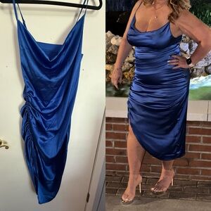 Elegant Blue Midi Dress